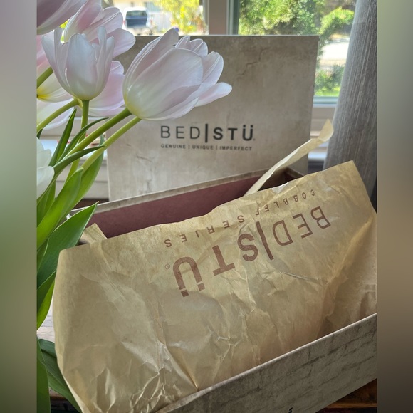 Frye. 7 Women's Veronica Tall Slouch Boot - Picture 9 of 16